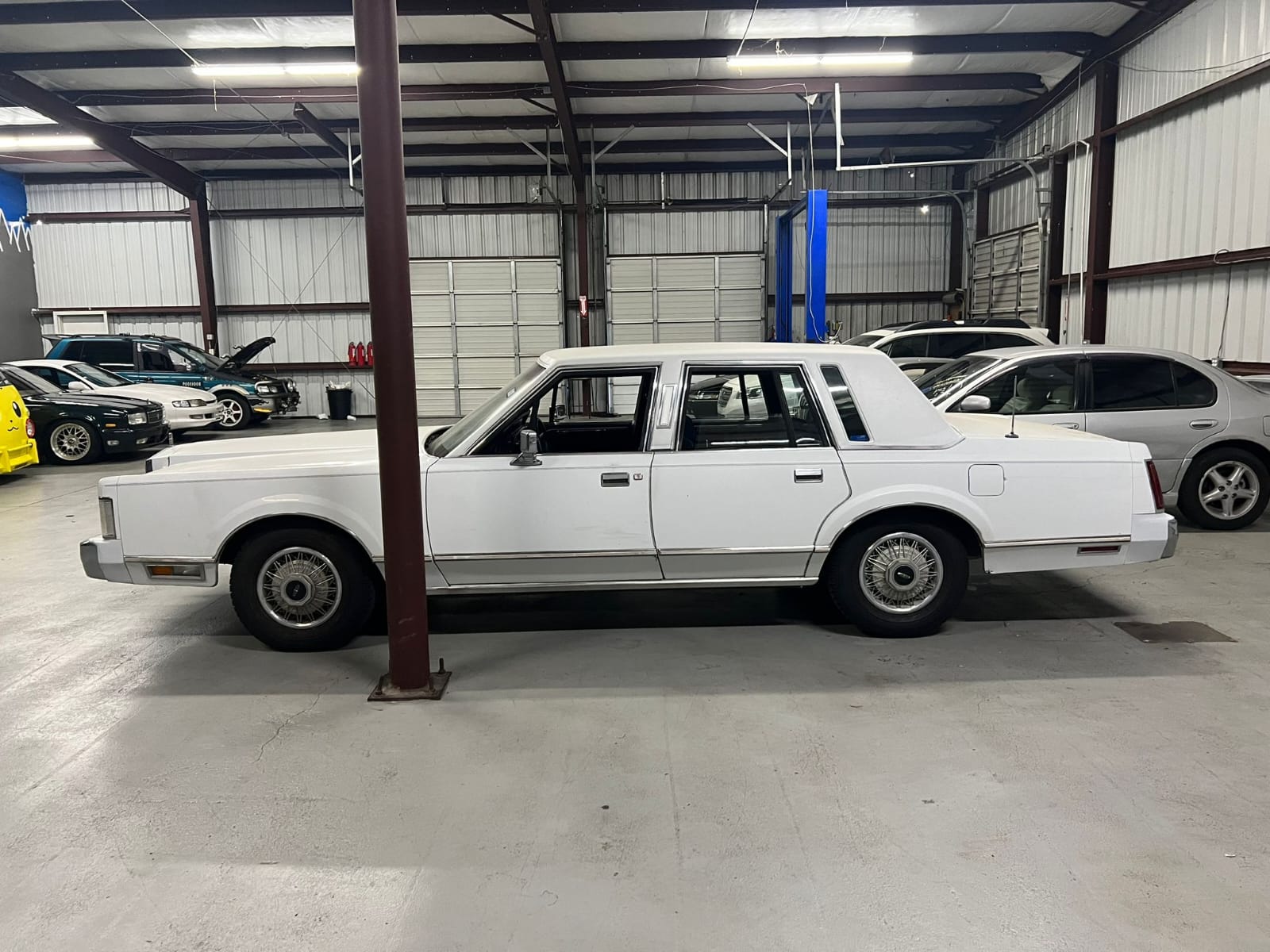1987 タウンカー | Zap Auto Export